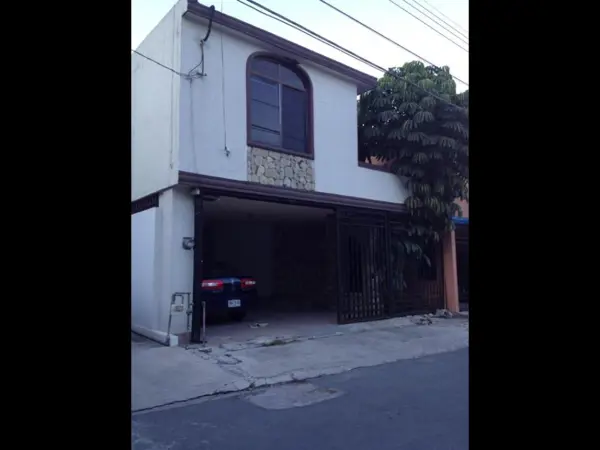 Casa en renta en San Jemo, 3 recamaras — foto 1 de 6