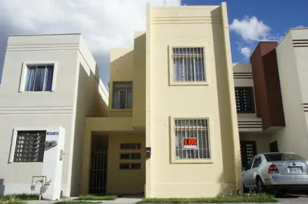 Rento Casa en Bosques de Huinala Muy Cerca de Aeropuerto — foto 1 de 7