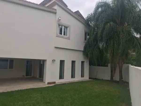 Venta Casa Sierra Alta 3er Sector — foto 1 de 13