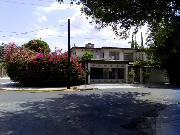 Casa - Anahuac — foto 1 de 7