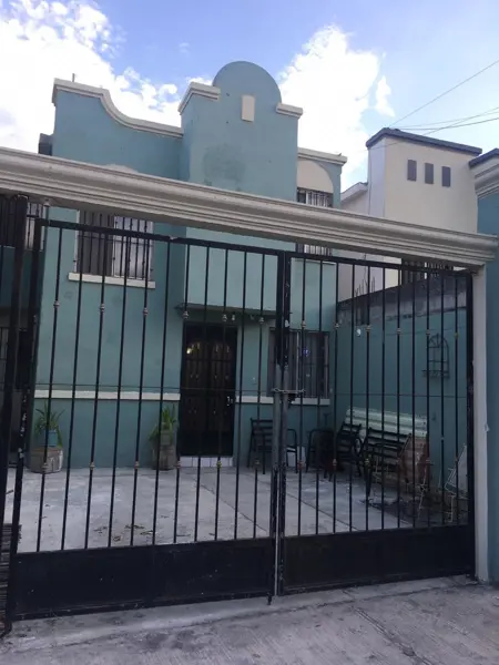 Casa - Pedregal de Linda Vista, Guadalupe, N.L. a 5 Minutos de Constitución — foto 1 de 10
