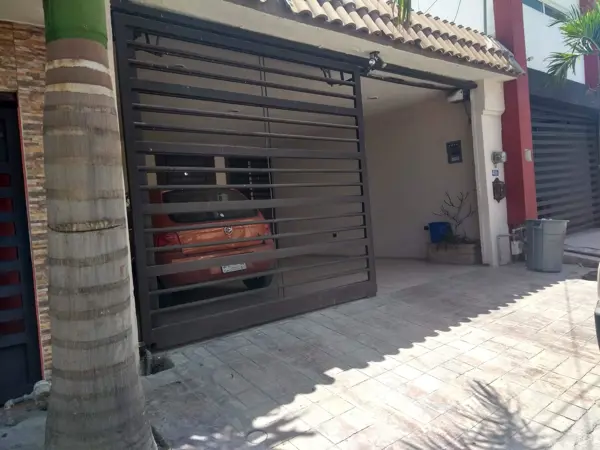 Casa - Los Pinceles — foto 1 de 13