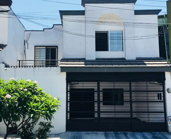 Casa - Rincón de AnAhuac — foto 1 de 11