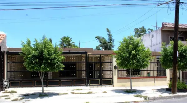 Casa en Renta Colonia Cuauhutemoc San Nicolas de los Garza — foto 1 de 24