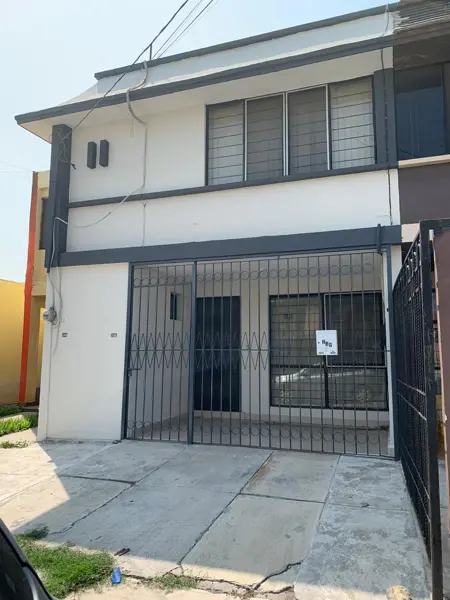 Casa Renta Residencial AnAhuac San Nicolas de los Garza — foto 1 de 16