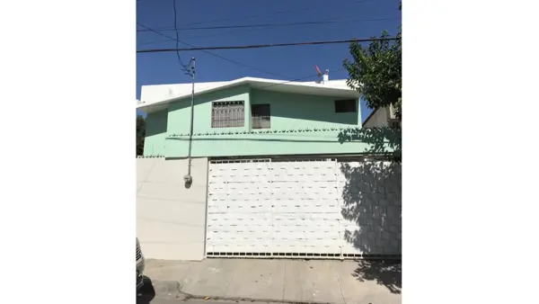 Casa - Las Brisas — foto 1 de 17