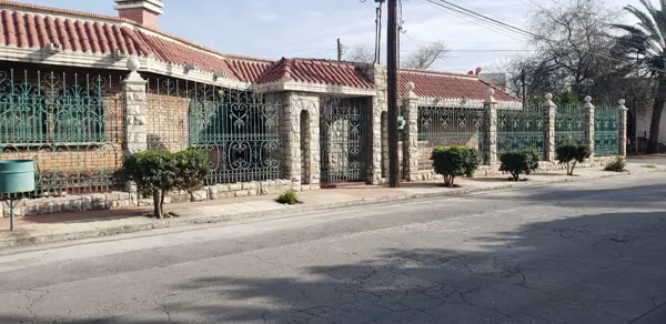 Casa - Anahuac — foto 1 de 26