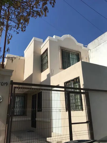 Casa - Misión Santa Fé — foto 1 de 16