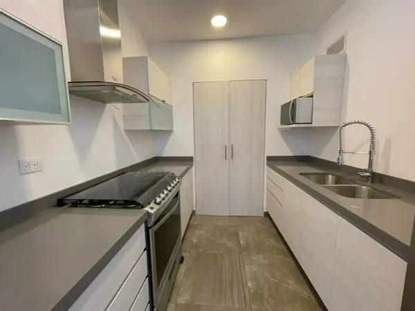 Departamento venta Valle Poniente Santa Catarina inversionista — foto 1 de 10