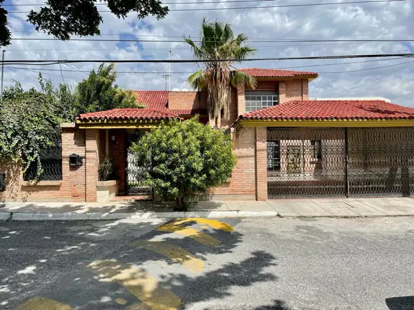 Casa Venta Parques de La Cañada Saltillo Coahuila — foto 1 de 29