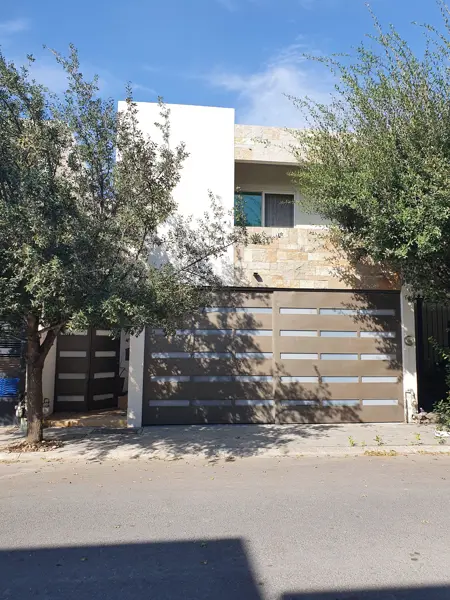 Casa en Venta Valle de Las Alamedas San Nicolas de los Garza — foto 1 de 38