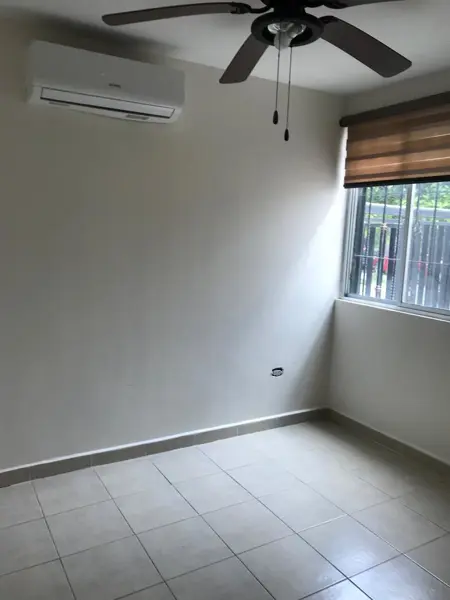 Casa en venta en Mision Santa Fe, Guadalupe — foto 3 de 17