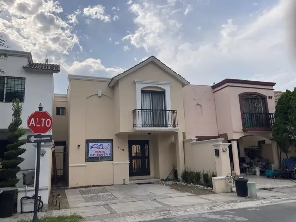 Casa en Renta en Puerta de Hierro Sector del Jardin en Monterrey — foto 1 de 27