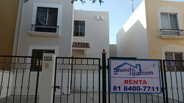Casa en Mitras Poniente — foto 1 de 12