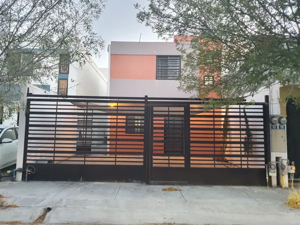 Casa en Renta Asturias en Apodaca Nuevo León — foto 1 de 19