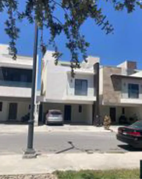 Casa en Renta en Privada Arbados Floresta Amazonas en Apodaca — foto 1 de 26