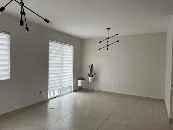 Casa en renta en Apodaca — foto 1 de 22