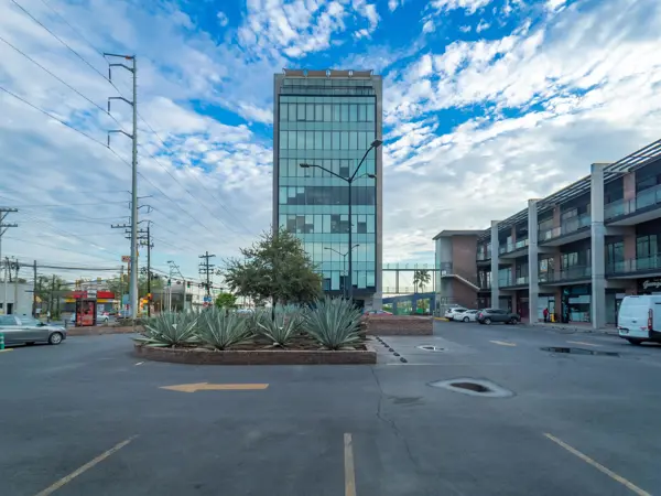 Oficina en venta en Centrika Crisoles, Monterrey — foto 1 de 38