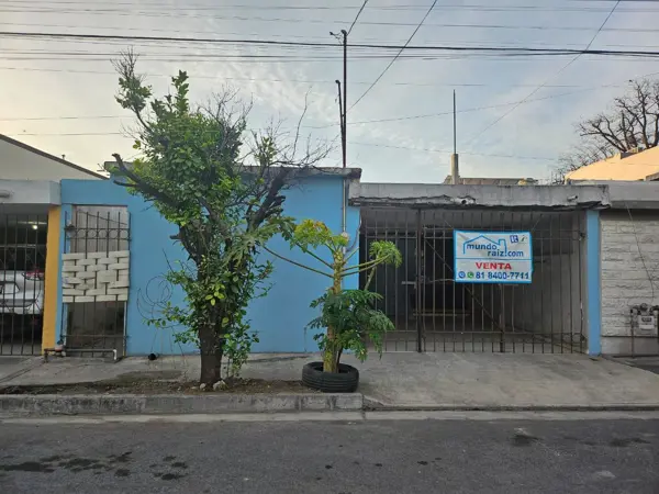 Casa en venta en Villa Universidad San Nicolas de los Garza — foto 1 de 11