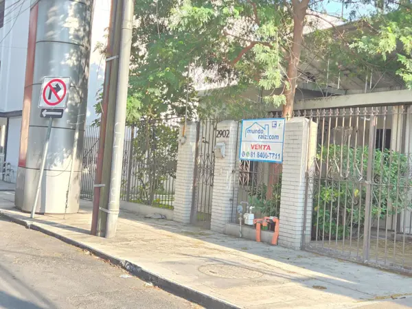 Casa en Venta en colonia Mitras Monterrey N L — foto 1 de 25