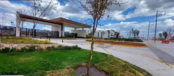 Departamento en Fraccionamiento Rancho Santa Mónica — foto 1 de 14