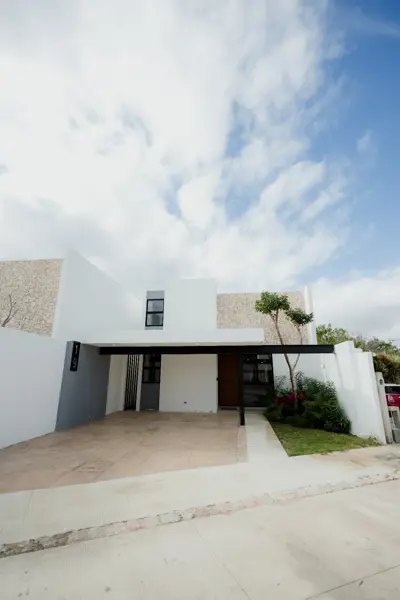 Casa en Venta en Cholul Merida, Privada con Amenidades — foto 1 de 17