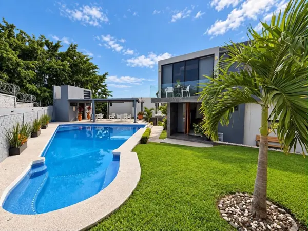 Casa en Condominio en Burgos Bugambilias, Temixco, Morelos — foto 1 de 20