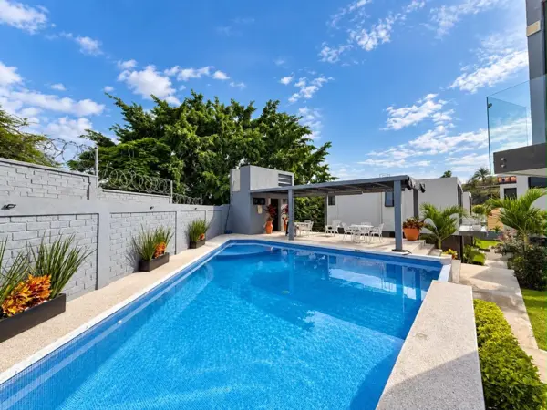 Casa en venta en Burgos Bugambilias, Temixco — foto 2 de 20