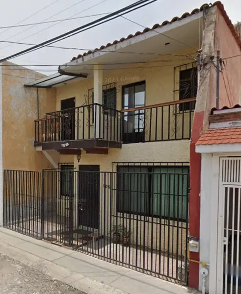 Venta de Casa Calle Toltecas Col. Cerrito Colorado Querétaro AARR — foto 1 de 6