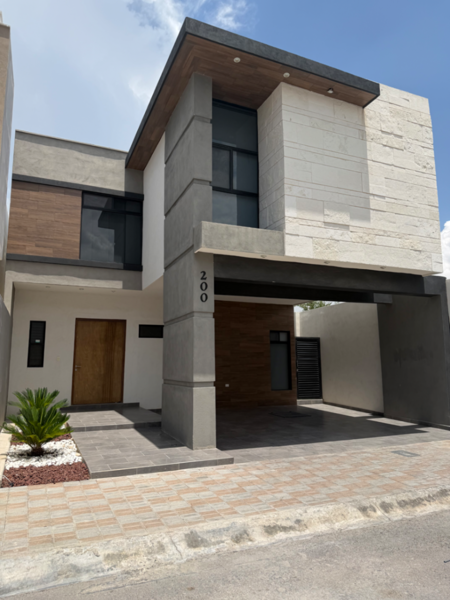 Casa en renta en Privanzas del Campestre El Roble — foto 1 de 21