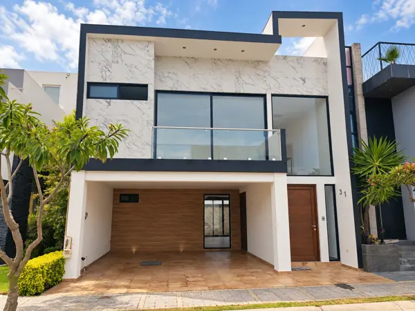 Venta de Casa en Lomas de Angelopolis Iii — foto 1 de 9