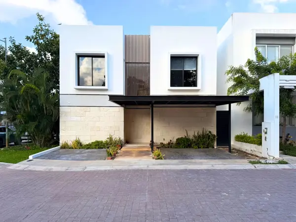 Casa en Renta en Aqua Residencial, Huayacan - Espaciosa con Amenidades Premium — foto 1 de 26