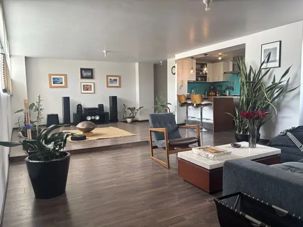 Departamento actualizado ubicado en la colonia Del Valle Centro, con cocina nueva con barra — foto 1 de 11