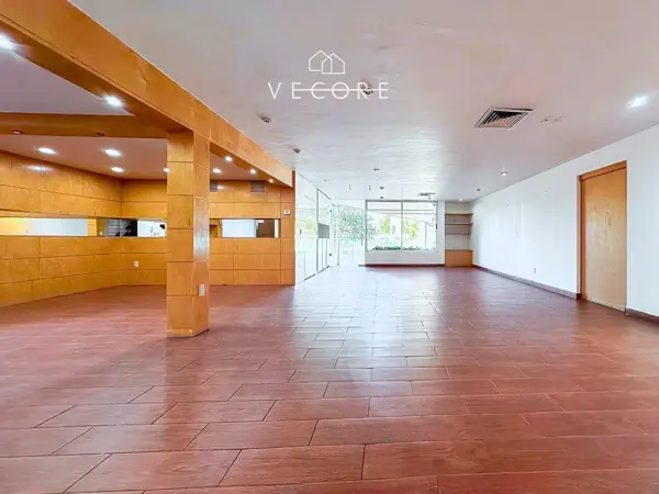 Edificio en venta en Jardines del Bosque Centro, Guadalajara — foto 2 de 26