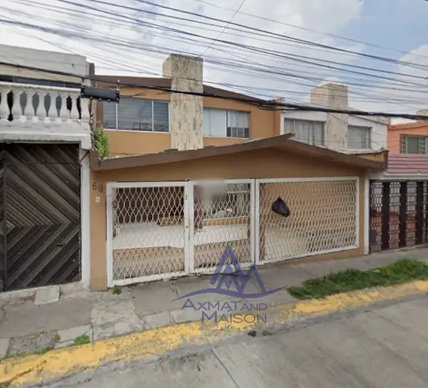 Casa en Venta en Jardines de Atizapán, Atizapán de Zaragoza con 3 Recámaras — foto 1 de 4