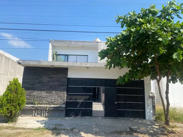Venta Casa Mango Tomy, Fraccionamiento Delfines Manzanillo Colima $4,600,000.00 3 Habitaciones C — foto 1 de 33