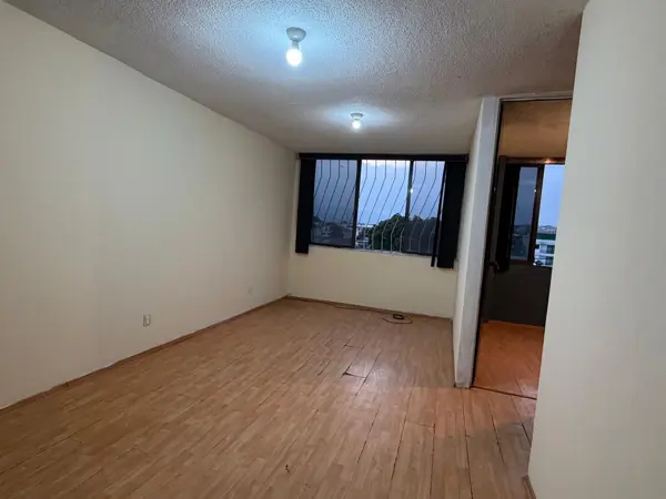 Depto 63 mts, estc. fijo, jardín y vigilancia — foto 1 de 8