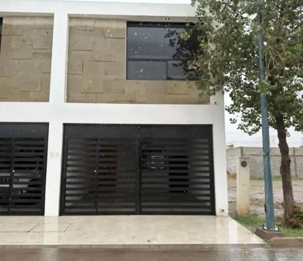 Casa en Magisterio Iberoamericana, Torreón, Coahuila de Zaragoza — foto 1 de 14