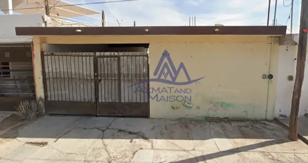 Casa en venta en La Merced, Torreón con amplio garage — foto 1 de 4