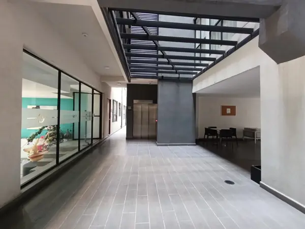 Departamento en Venta en Granjas México, Iztacalco | 3 Recámaras, 2 Baños, Elevador y Estacionamient — foto 1 de 31