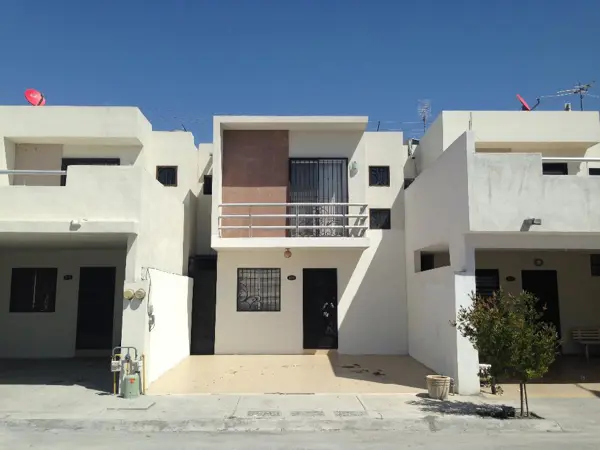 Casa en Venta Colonia las Hadas en General Escobedo — foto 1 de 7