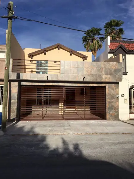 Casa en Venta Colonia Puerta del Norte Escobedo — foto 1 de 12
