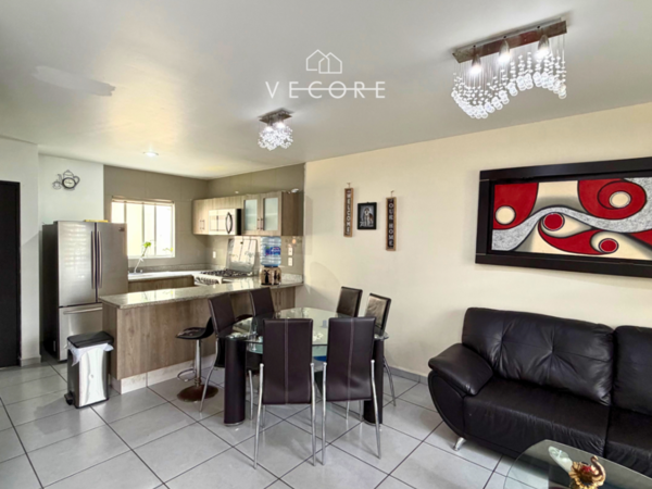 Casa en venta en San Francisco Tesistán, Zapopan — foto 2 de 19