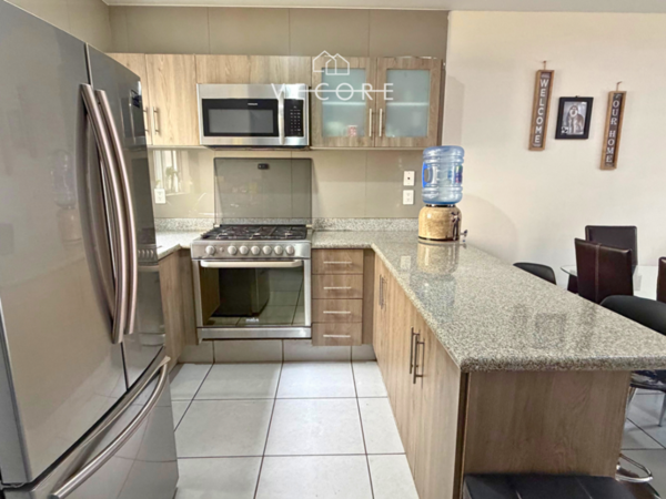 Casa en venta en San Francisco Tesistán, Zapopan — foto 3 de 19