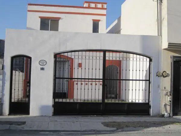Rento Casa en Jardines del Canada en Escobedo — foto 1 de 9