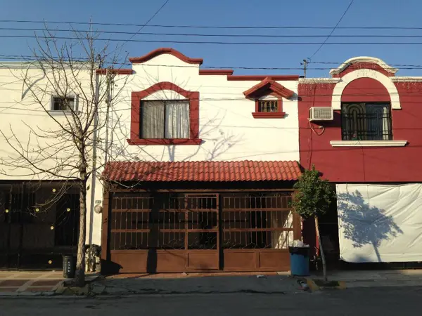 Casa en Venta El Paraje 215 Nueva Hacienda , Escobedo — foto 1 de 9