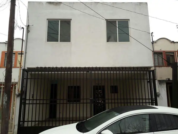 Casa en Venta Col Haciendas de Escobedo — foto 1 de 11