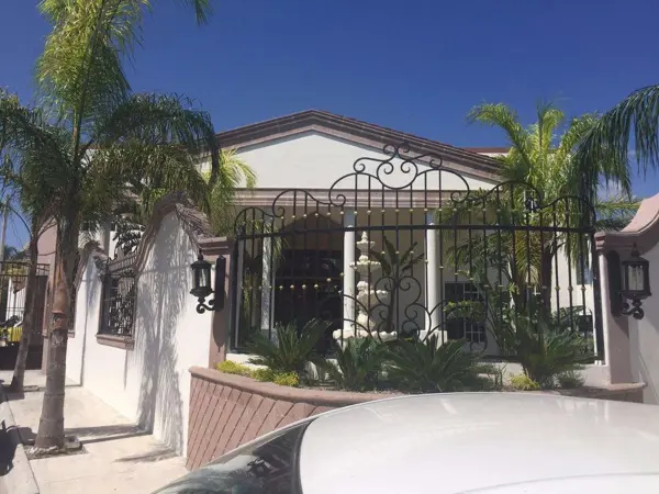 Venta Quinta Portal de Norte Zuazua — foto 1 de 15