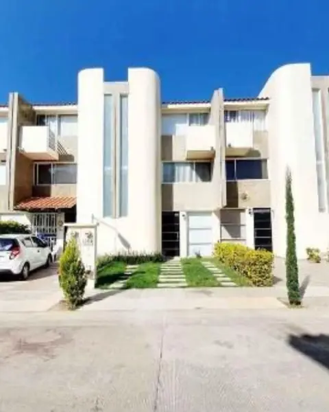 Casa en Venta León de Aldama — foto 1 de 11