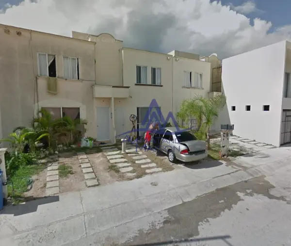 Casa en Playa del Carmen: Oportunidad en Comunidad Cerrada — foto 1 de 4